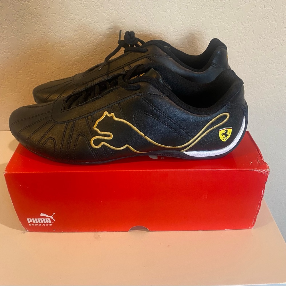 Men’s Puma Drift Cat II Black with Gold Logo Sneaker - Size 9.5 - New in box